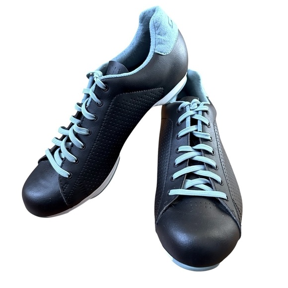 GIRO CIVILA NAVY AND AQUA LEATHER CYCLING SHOES WITH CLIPS SIZE 40 - Picture 1 of 10